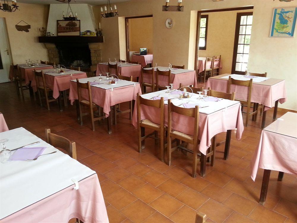 Hotel Restaurant Les 3 Chenes Frejus Ngoại thất bức ảnh