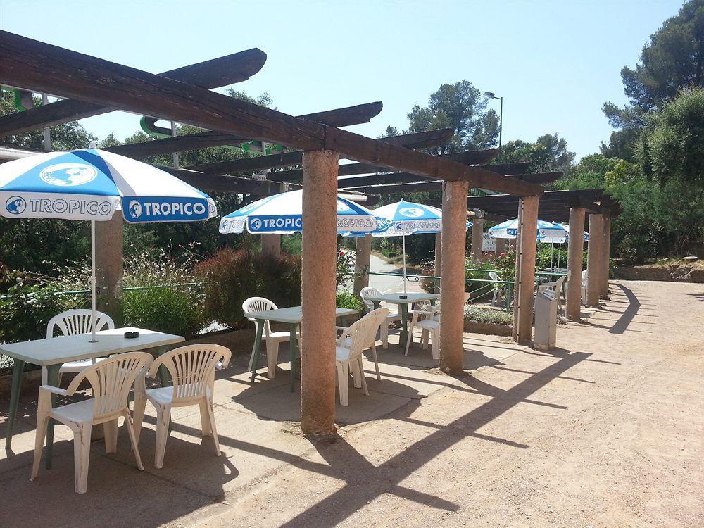 Hotel Restaurant Les 3 Chenes Frejus Ngoại thất bức ảnh