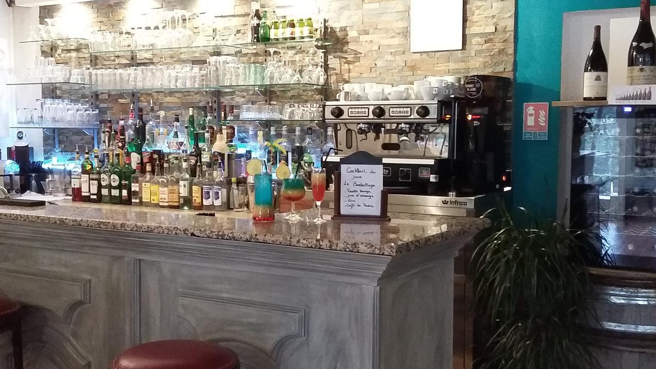 Hotel Restaurant Les 3 Chenes Frejus Ngoại thất bức ảnh
