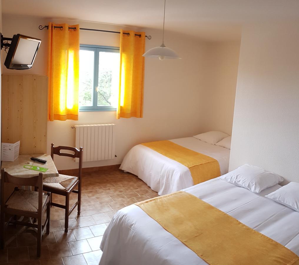 Hotel Restaurant Les 3 Chenes Frejus Ngoại thất bức ảnh